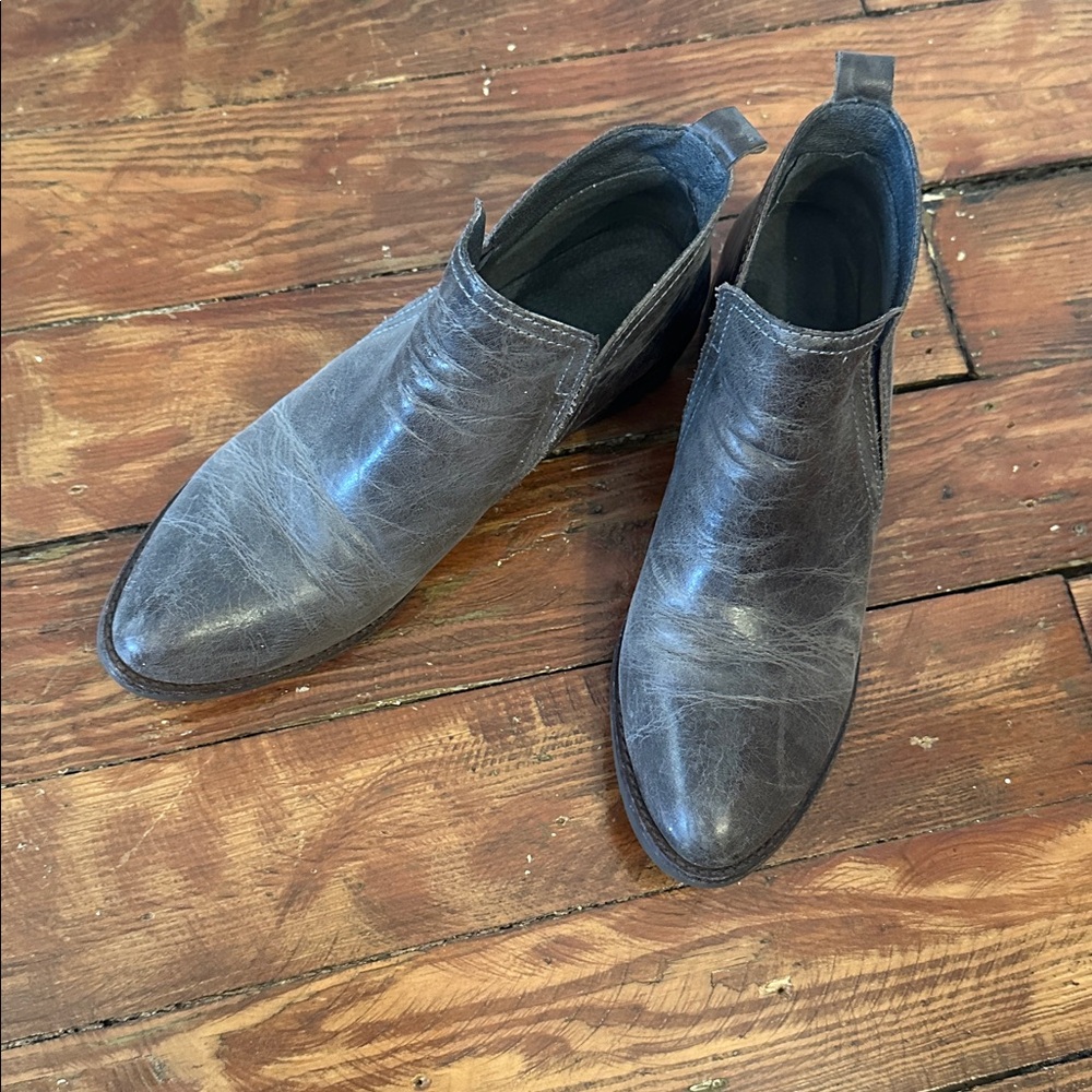 EUC Lucky Brand Wilder Ankle Boots